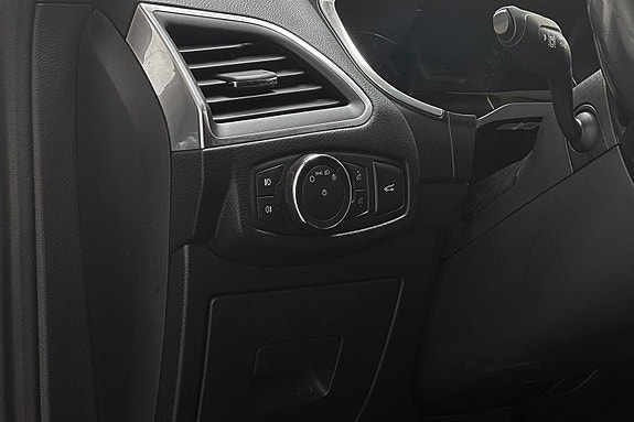 Ford S-MAX 15 of 30