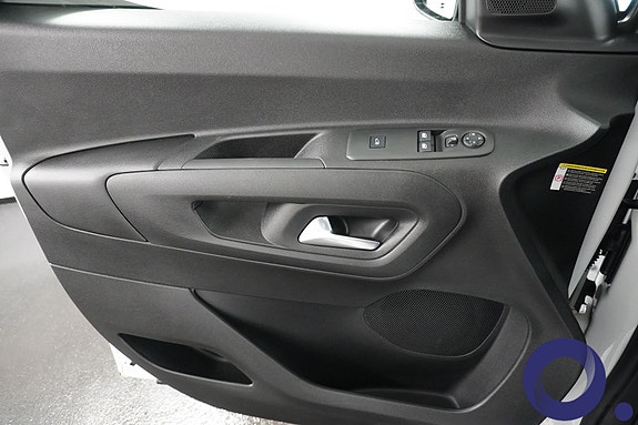 Peugeot Partner 18 of 23