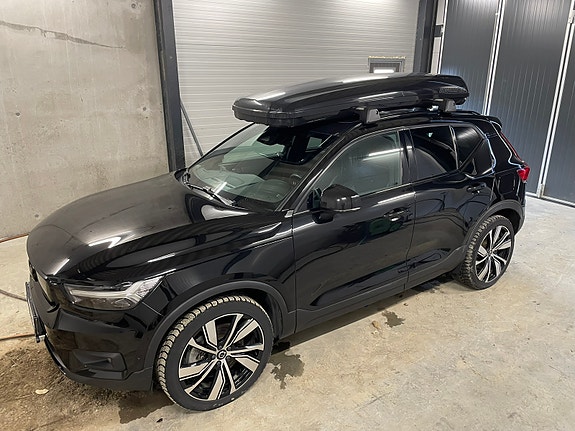 Volvo XC40 4 of 6