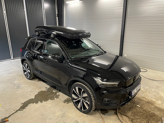 Volvo XC40 5 of 6