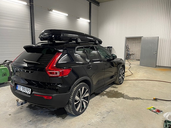 Volvo XC40 3 of 6