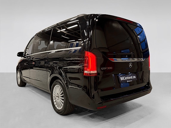 Mercedes-Benz EQV300 6 of 30