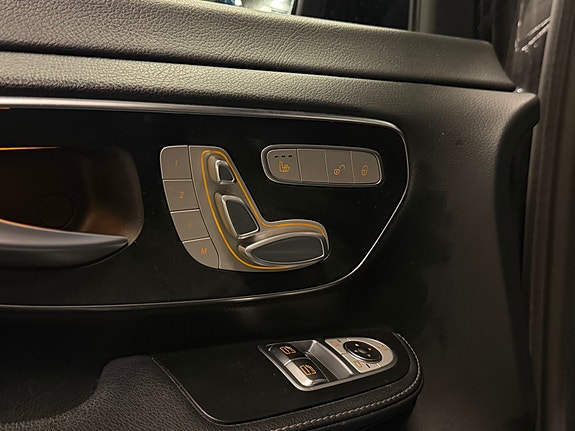 Mercedes-Benz EQV300 22 of 30