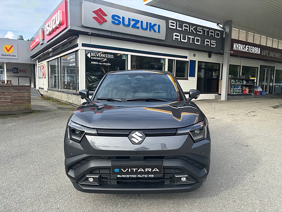 Suzuki eVitara 2 of 14