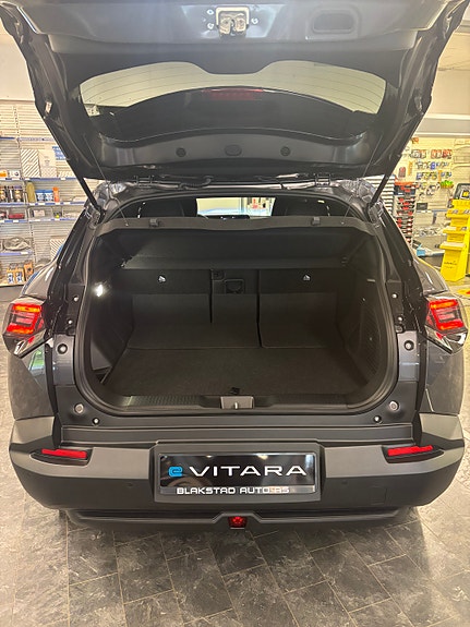 Suzuki eVitara 9 of 14