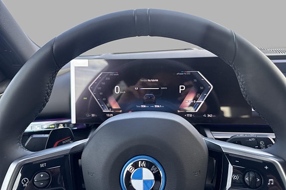 BMW i5 13 of 22