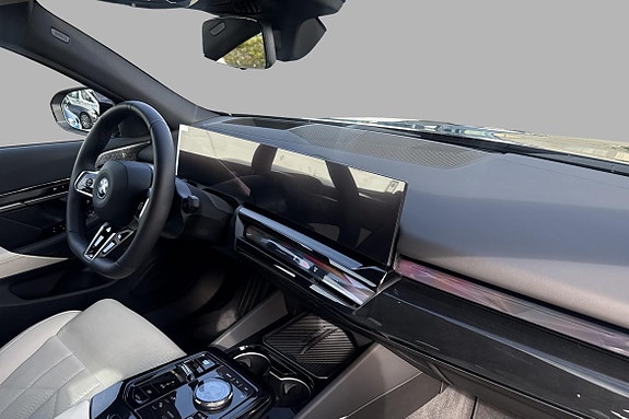 BMW i5 16 of 22