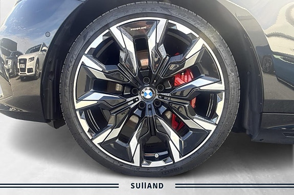 BMW i5 21 of 22