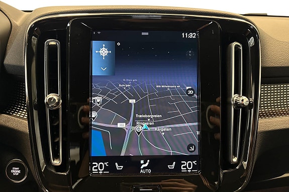 Volvo XC40 13 of 23