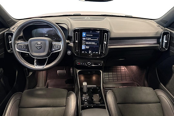 Volvo XC40 18 of 23