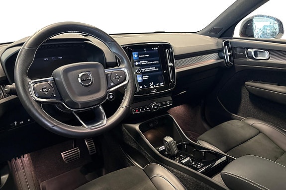 Volvo XC40 15 of 23