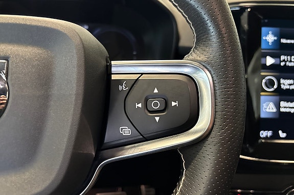 Volvo XC40 22 of 23