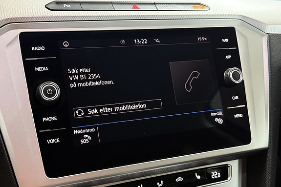 Volkswagen Passat 17 of 25