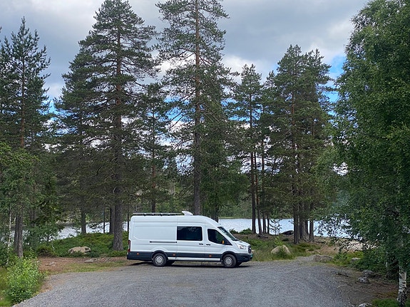 Ford Transit L4 Campervan 17 of 20