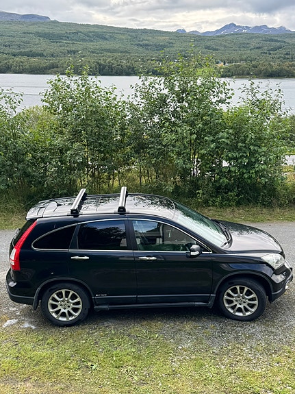 Honda CR-V 2 of 27