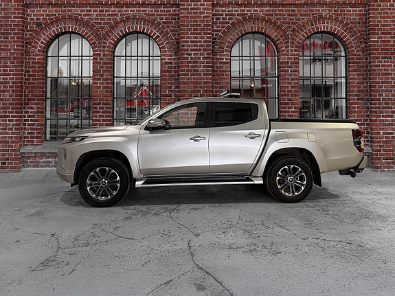 Mitsubishi L200 8 of 30