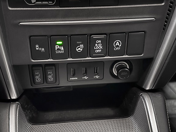 Mitsubishi L200 26 of 30