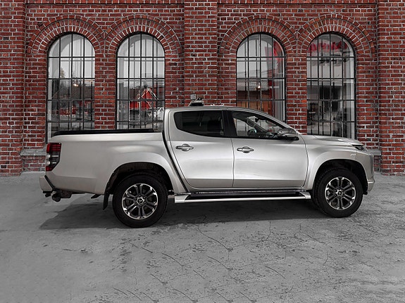 Mitsubishi L200 9 of 30