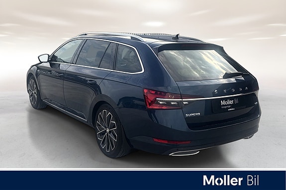 Skoda Superb 7 of 26