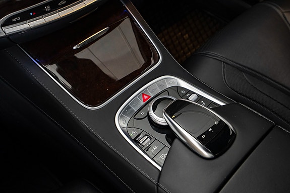 Mercedes-Benz S400 d 15 of 23