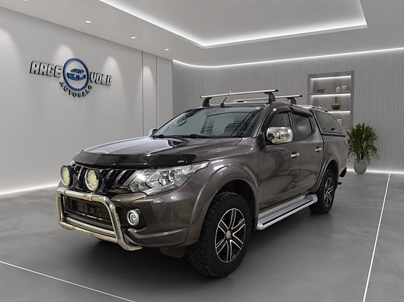 Mitsubishi L200 2 of 26