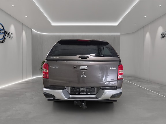 Mitsubishi L200 8 of 26
