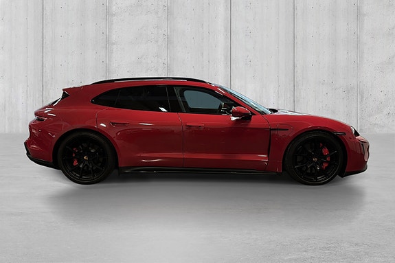 Porsche Taycan GTS 8 of 30