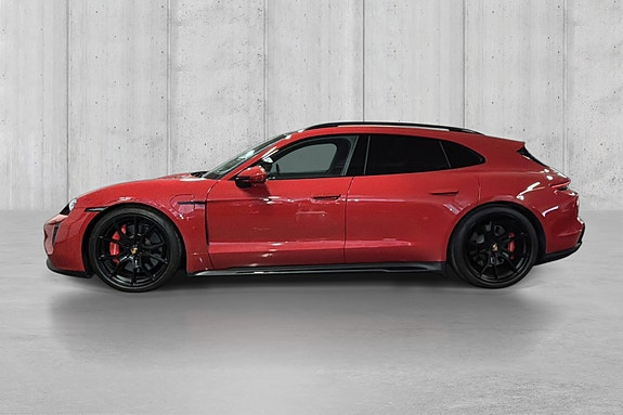Porsche Taycan GTS 4 of 30