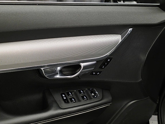Volvo V90 15 of 30