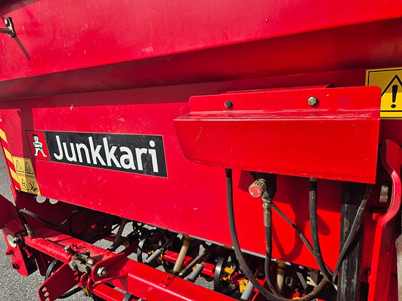 Junkkari Simulta 3000 ST KOMBISÅMASKIN 9 of 30