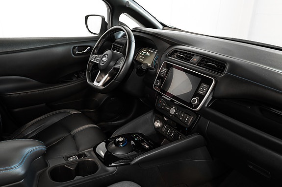 Nissan Leaf 10 of 24