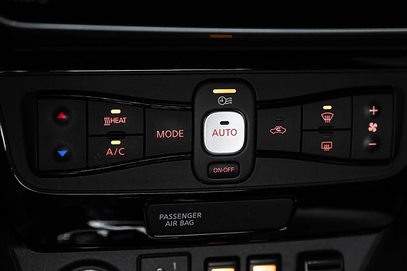 Nissan Leaf 22 of 24