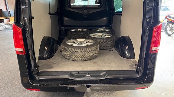 Mercedes-Benz Vito 19 of 23