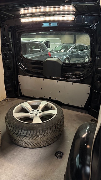 Mercedes-Benz Vito 23 of 23