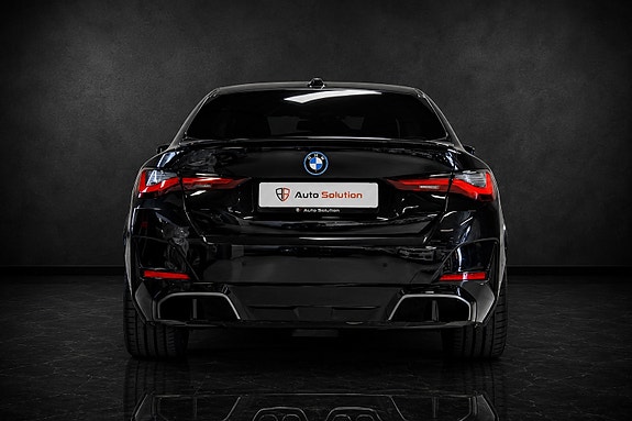 BMW i4 4 of 29