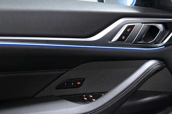 BMW i4 25 of 29