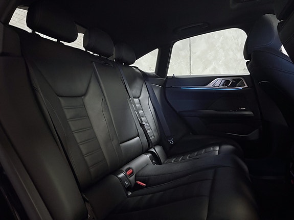 BMW i4 5 of 29
