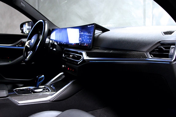 BMW i4 10 of 29