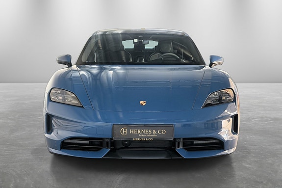 Porsche Taycan 4S 3 of 30