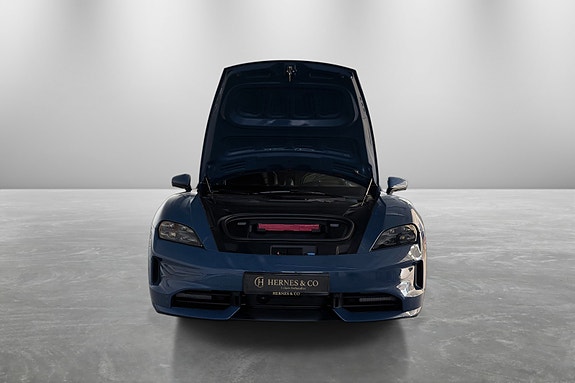 Porsche Taycan 4S 5 of 30