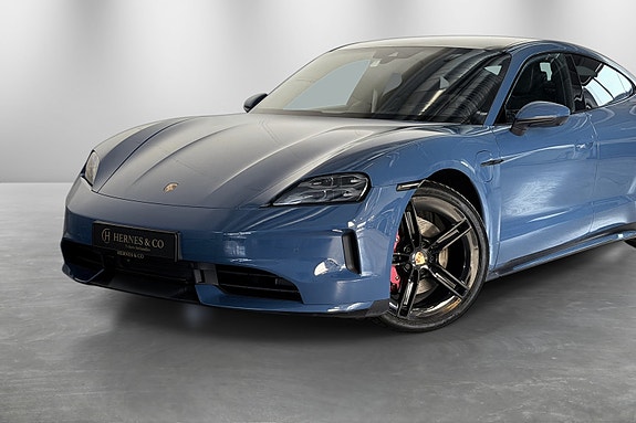 Porsche Taycan 4S 2 of 30