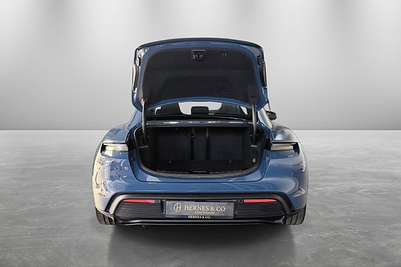 Porsche Taycan 4S 11 of 30