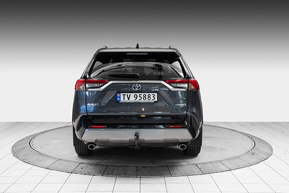 Toyota RAV4 6 of 21