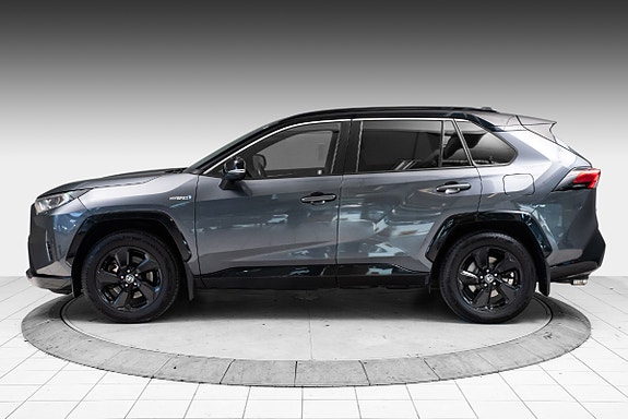 Toyota RAV4 8 of 21