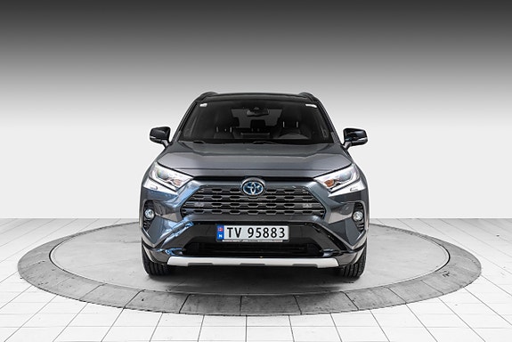 Toyota RAV4 2 of 21