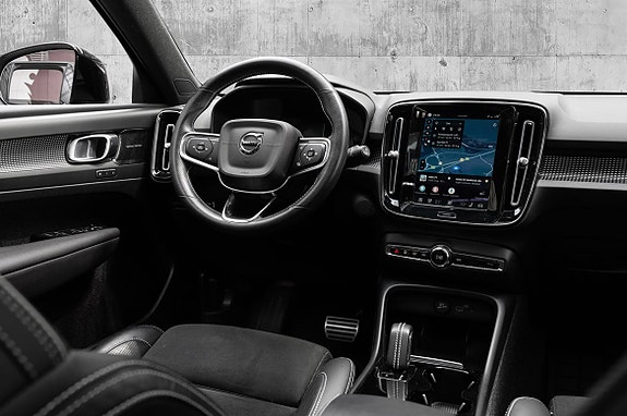 Volvo XC40 24 of 30