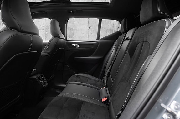 Volvo XC40 18 of 30