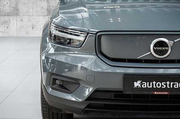 Volvo XC40 3 of 30