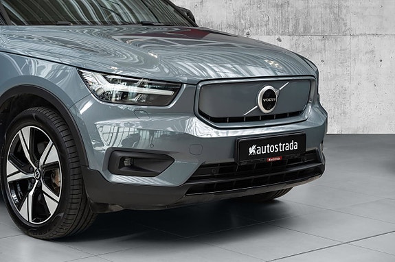 Volvo XC40 9 of 30