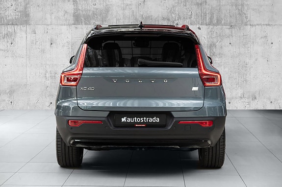 Volvo XC40 5 of 30